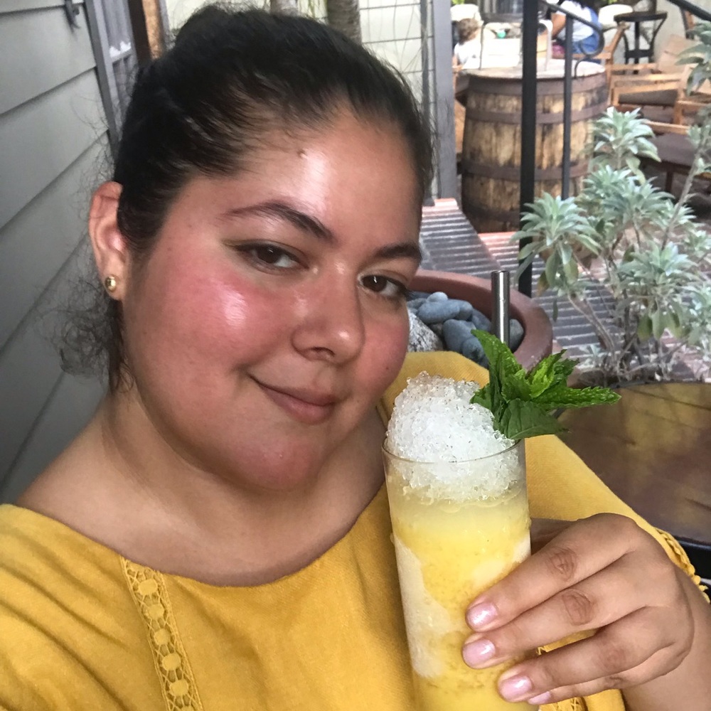 Meet your Posher, Danielle